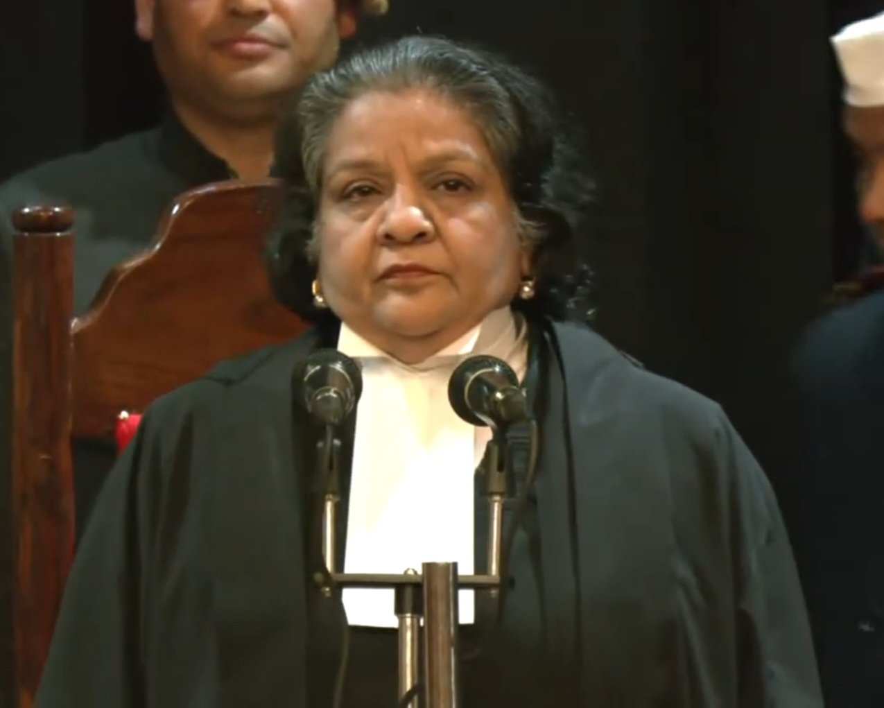 उत्तराखंड हाईकोर्ट की पहली महिला चीफ जस्टिस बनी ऋतु बाहरी, राज्यपाल ने दिलाई शपथ