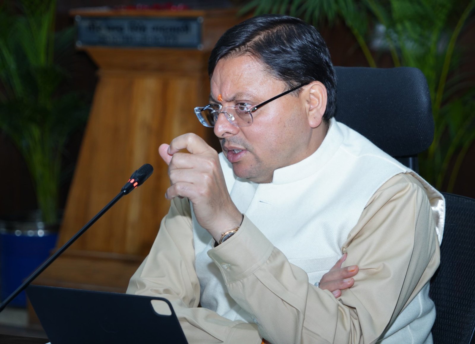 चार धाम यात्रा की तैयारियों को लेकर मुख्यमंत्री ने ली मीटिंग, अधिकारियों को दिए व्यवस्थाएं दुरुस्त रखने के निर्देश