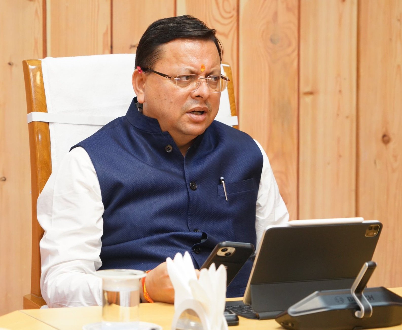 सड़के बंद होने पर उन्हें तुरंत खोलने की व्यवस्था रखी जाए मुख्यमंत्री