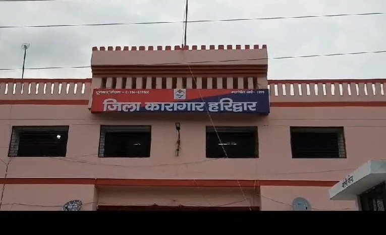 कैदी फरार प्रकरण में गिरी गाज, 6 सस्पेंड, पुलिस की 10 टीमें खोजबीन में जुटीं
