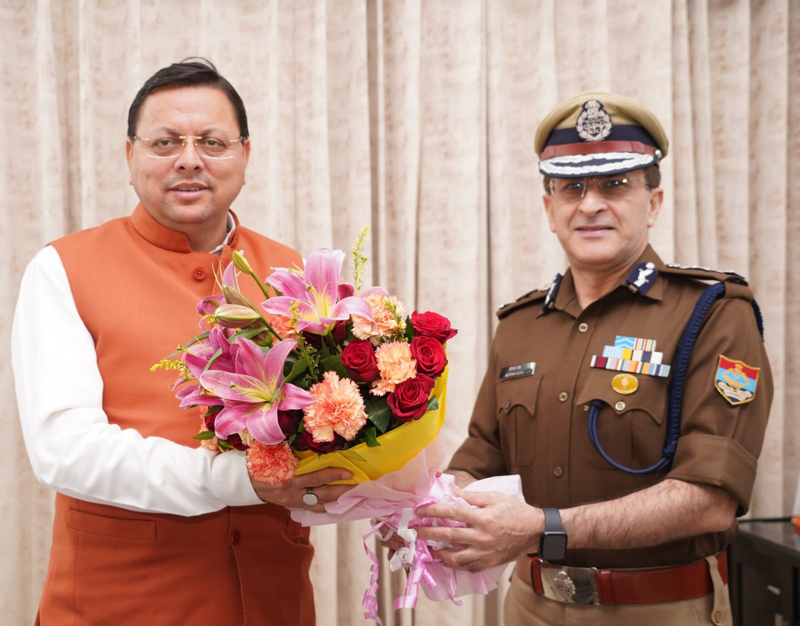 मुख्यमंत्री ने नवनियुक्त डीजीपी को दी शुभकामनाएं, कहा स्मार्ट पुलिसिंग और ड्रग फ्री उत्तराखंड हमारा ध्येय