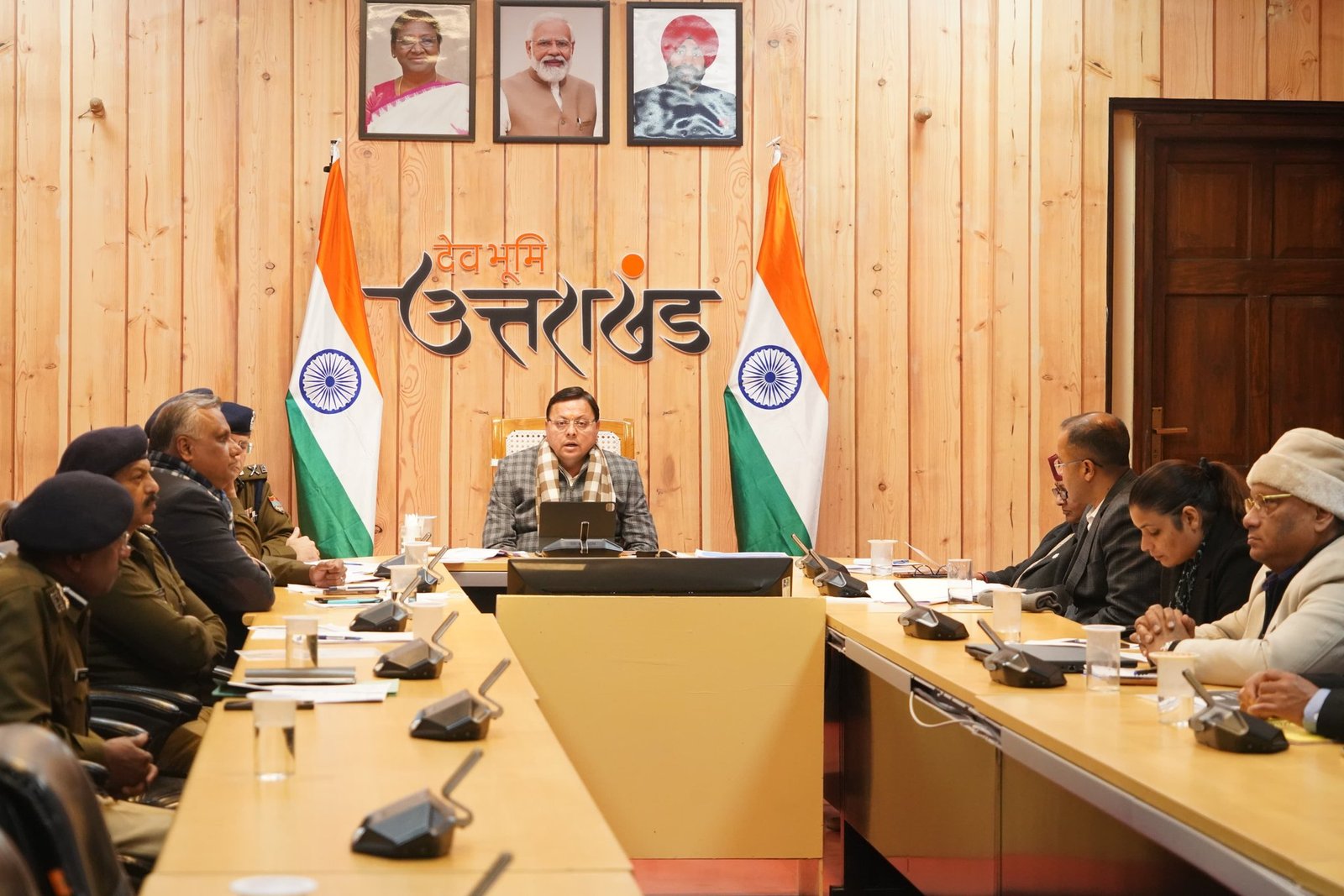 मादक पदार्थों की तस्करी रोकने को लेकर केंद्रीय गृह विभाग की मीटिंग, मुख्यमंत्री वर्चुअल जुड़े