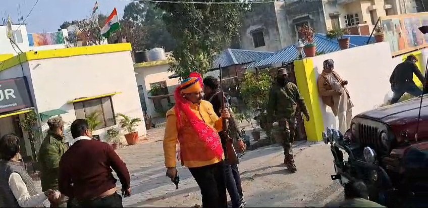 पूर्व विधायक प्रणब सिंह चैंपियन ने विधायक उमेश कुमार के ऑफिस पर की फायरिंग, गिरफ्तार