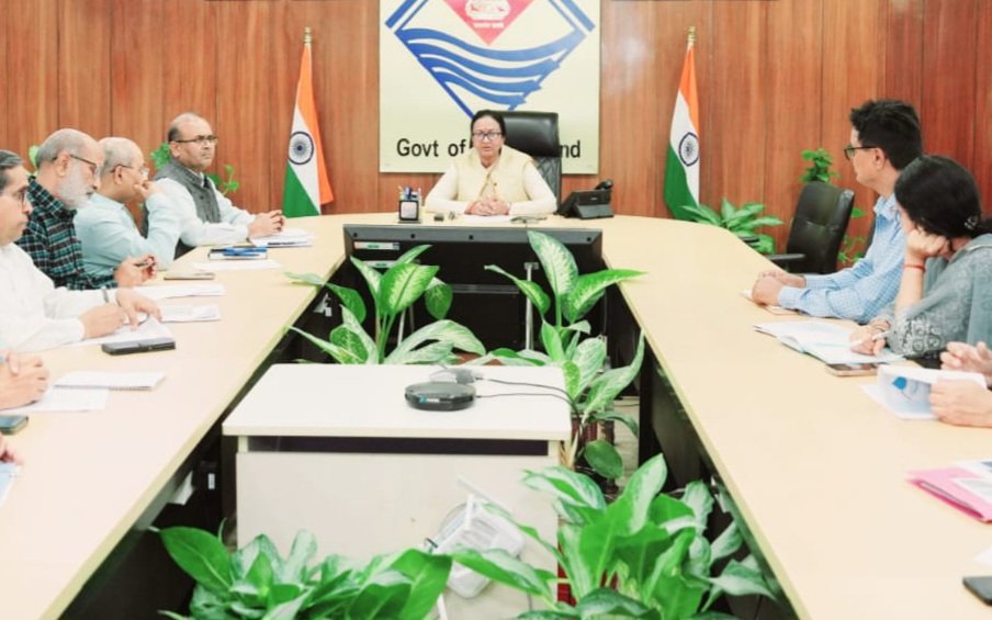 मुख्य सचिव ने ली व्यय वित्त समिति की मीटिंग, कई योजनों की समीक्षा की