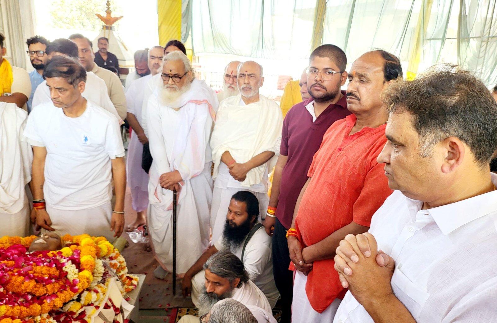 स्वामी चेतन जी महाराज पंचतत्व में हुए विलीन, देश विदेश से आए भक्तों ने दी श्रद्धांजलि