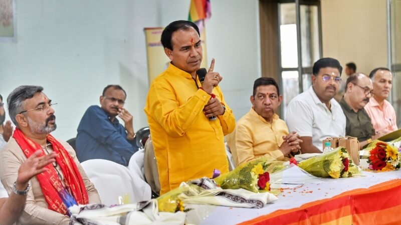 हरिद्वार पहुंचे मंत्री धनसिंह रावत ने दी कई योजनाओं की सौगात