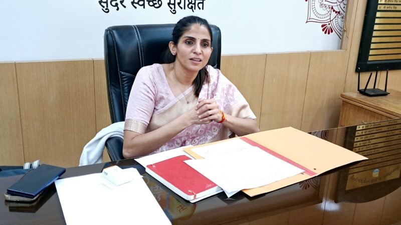 मेलाधिकारी सोनिका ने संभाला चार्ज, कहा भव्य होगा 2027 का कुंभ मेला