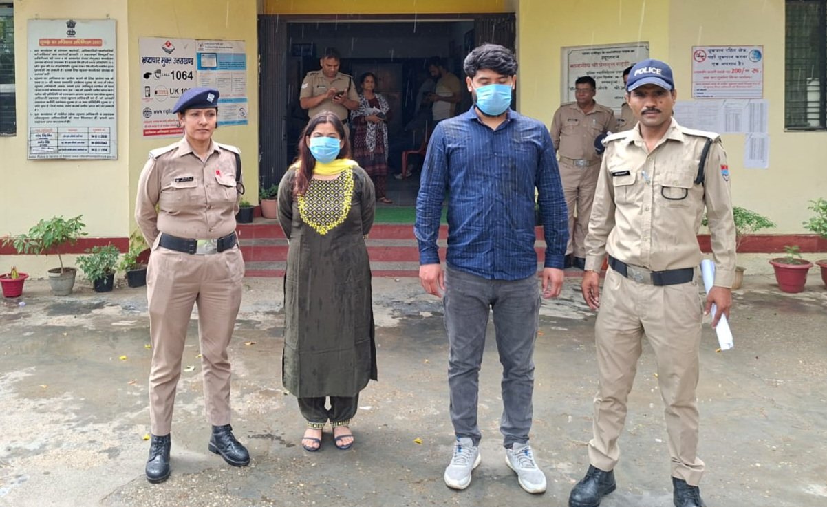 माता बनी कुमाता, अपने प्रेमी से ही करा डाला अपनी सगी नाबालिक बेटी का यौन शोषण, जानिए मामला