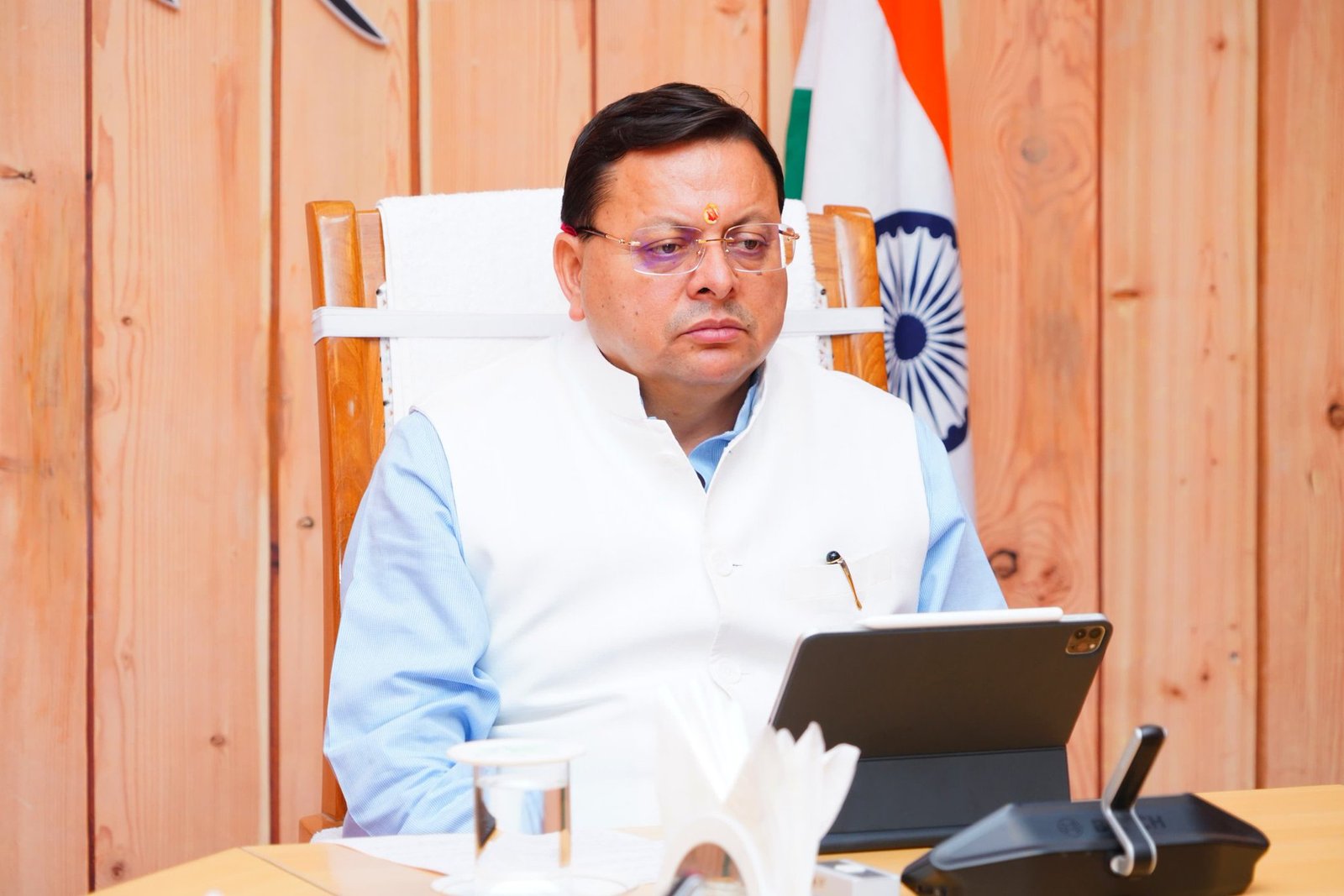चिन्हित संवेदनशील स्थानों पर नहीं दी जाएगी नए निर्माण की अनुमति, उच्चस्तरीय बैठक में सीएम की निर्देश