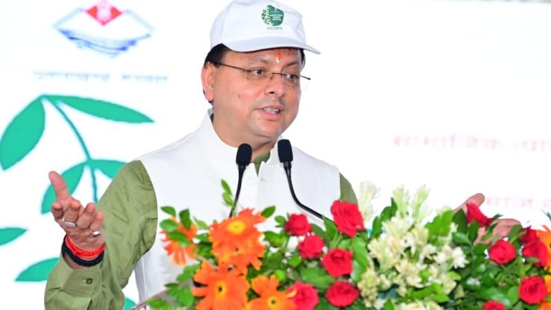 योगा पार्क और नगर निगम के एआई चैटबोट का मुख्यमंत्री ने किया उद्घाटन