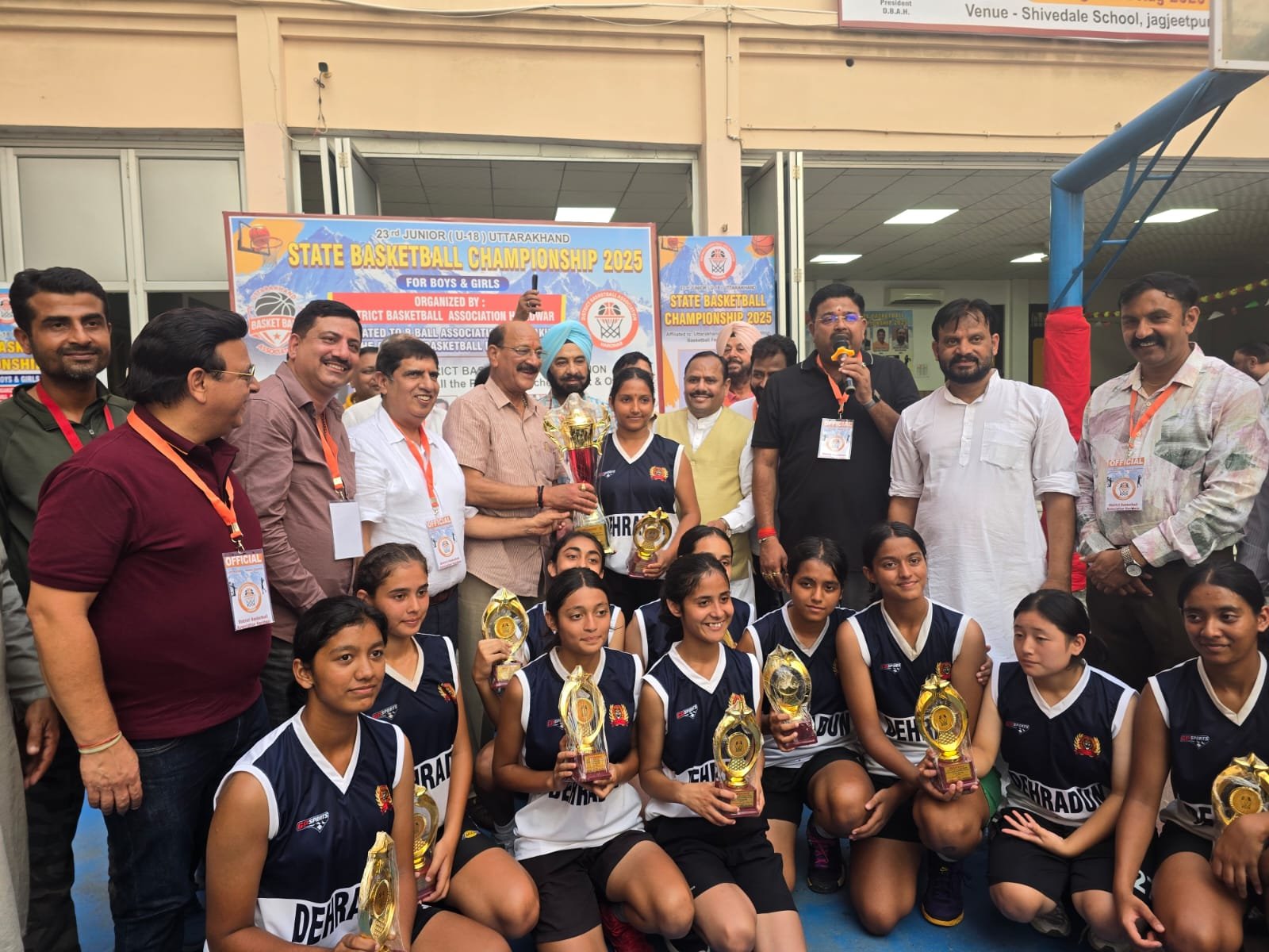 स्टेट बास्केटबॉल चैंपियनशिप 2025 का हुआ समापन, मंत्री सुबोध यूनियन ने विजेताओं को दिए पुरुस्का