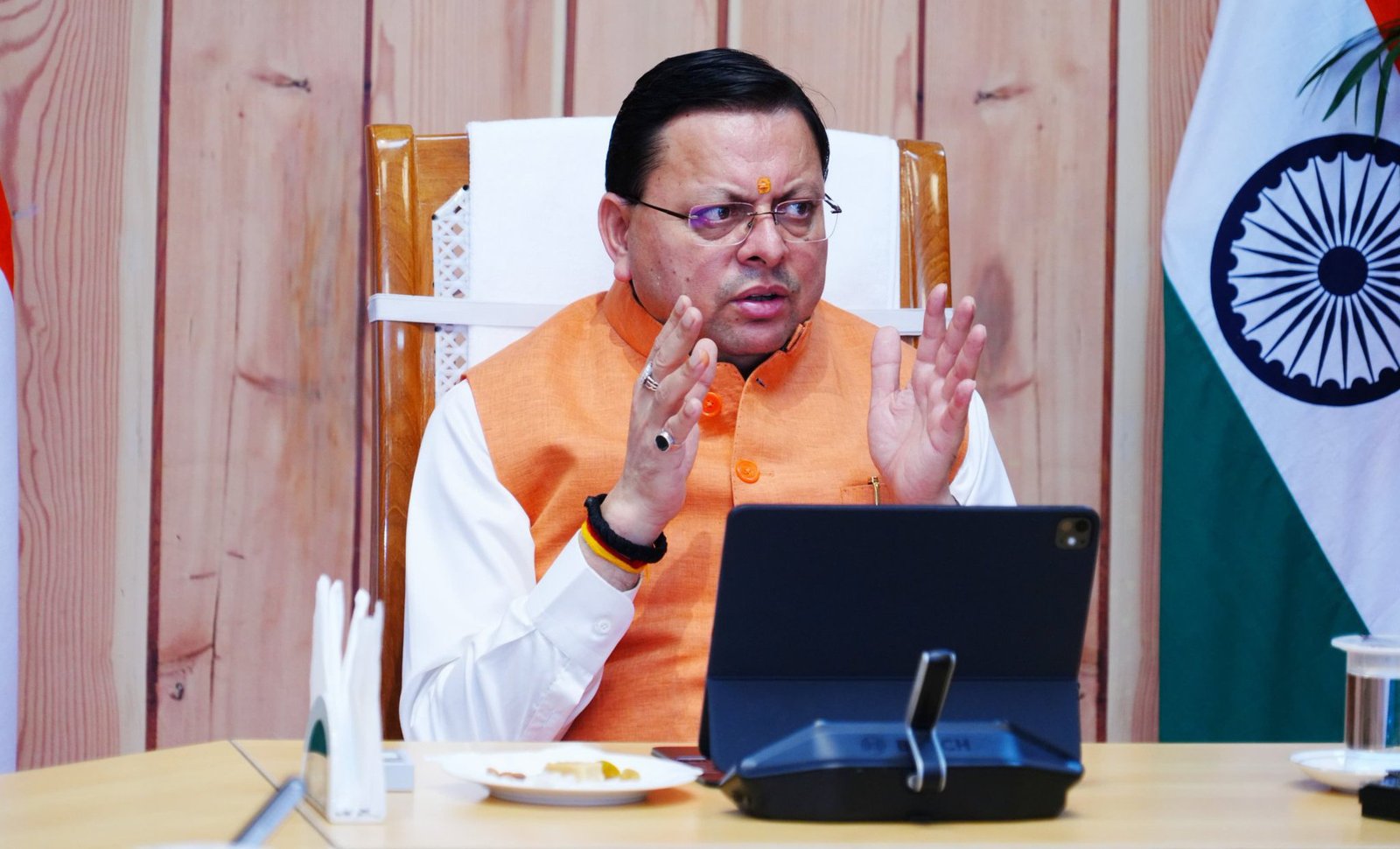 बरसात खत्म अब निर्माण कार्यों में लाई जाए तेजी, हाईलेवल मीटिंग में मुख्यमंत्री ने दिए निर्देश
