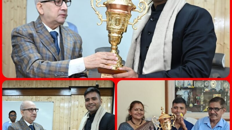 पीसीएस अफसरों के फाउंडेशन कोर्स में सर्वश्रेष्ठ प्रशिक्षु चुने गए असिस्टेंट कमिश्नर राहुल सिंह, मिली गवर्नर्स ट्रॉफी