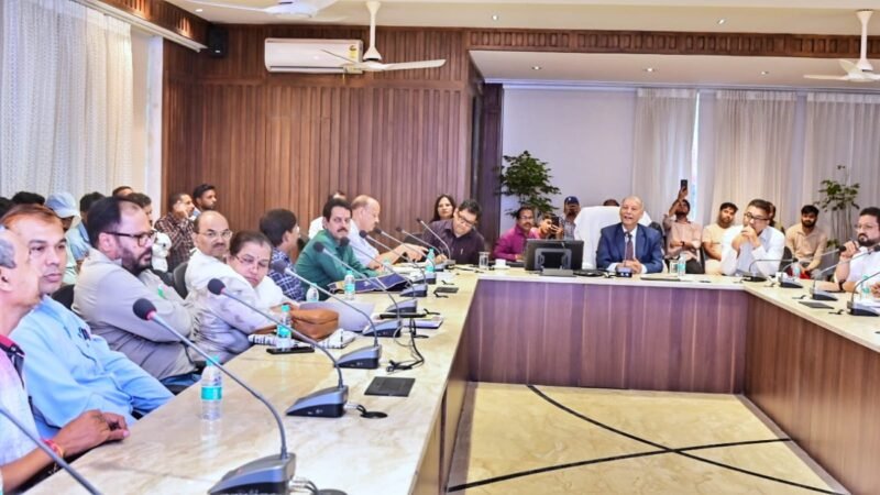 पेपर लीक प्रकरण: एक सदस्यीय जांच आयोग पहुंचा हरिद्वार, जनसुनवाई कर लिए सुझाव