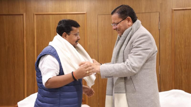 नए भाजपा अध्यक्ष से मिले मुख्यमंत्री, दी बधाई