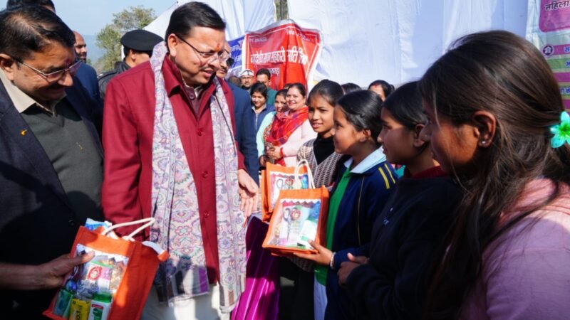 अंतिम छोर पर खड़े व्यक्ति तक सरकारी सेवाओं की पहुंच सुनिश्चित करें – मुख्यमंत्री