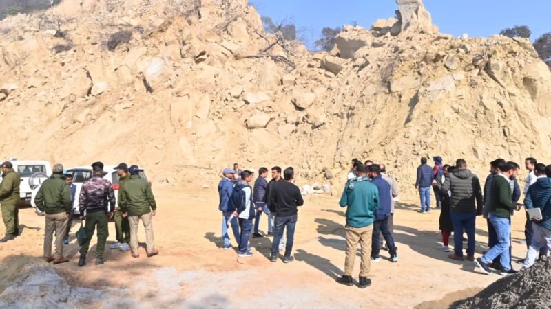 भूस्खलन के ट्रीटमेंट के कामों का निरीक्षण करने विदेशी वैज्ञानिकों का दल हरिद्वार पहुंचा