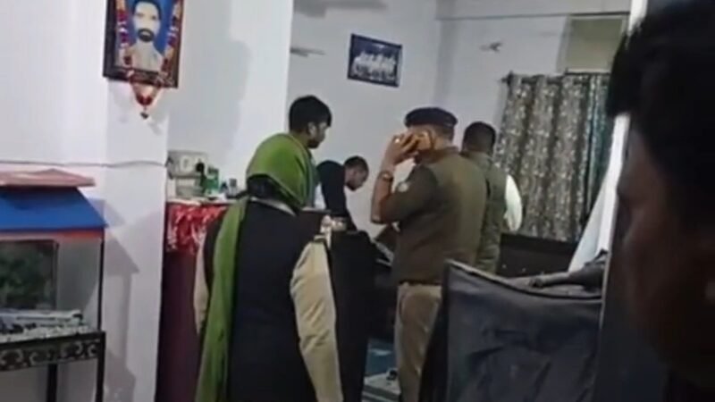 लिव इन में रहने वाली युवती ने फांसी लगाकर की आत्महत्या, अपार्टमेंट के कमरे में शव मिला