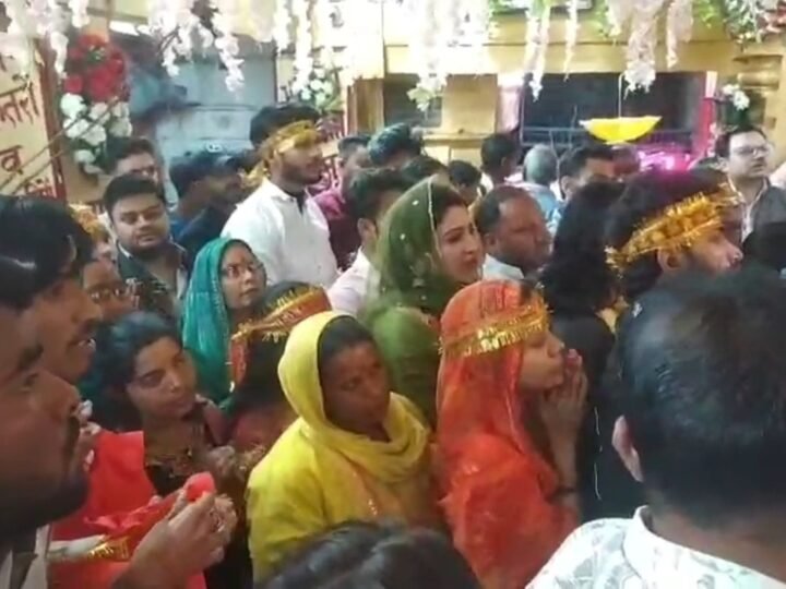 चैत्र नवरात्र आरंभ, माता के मंदिरों में उमड़ रही भक्तों की भीड़