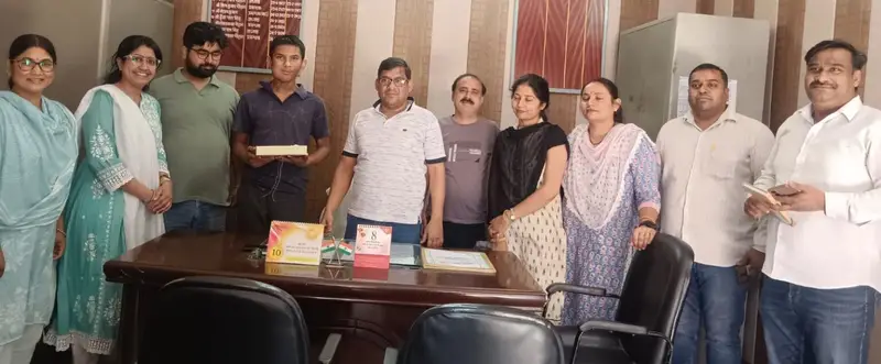 राष्ट्रीय इंटर कॉलेज सीतापुर के छात्र ने भी लहराया सफलता का परचम, प्रदेश में आया 18वां स्थान