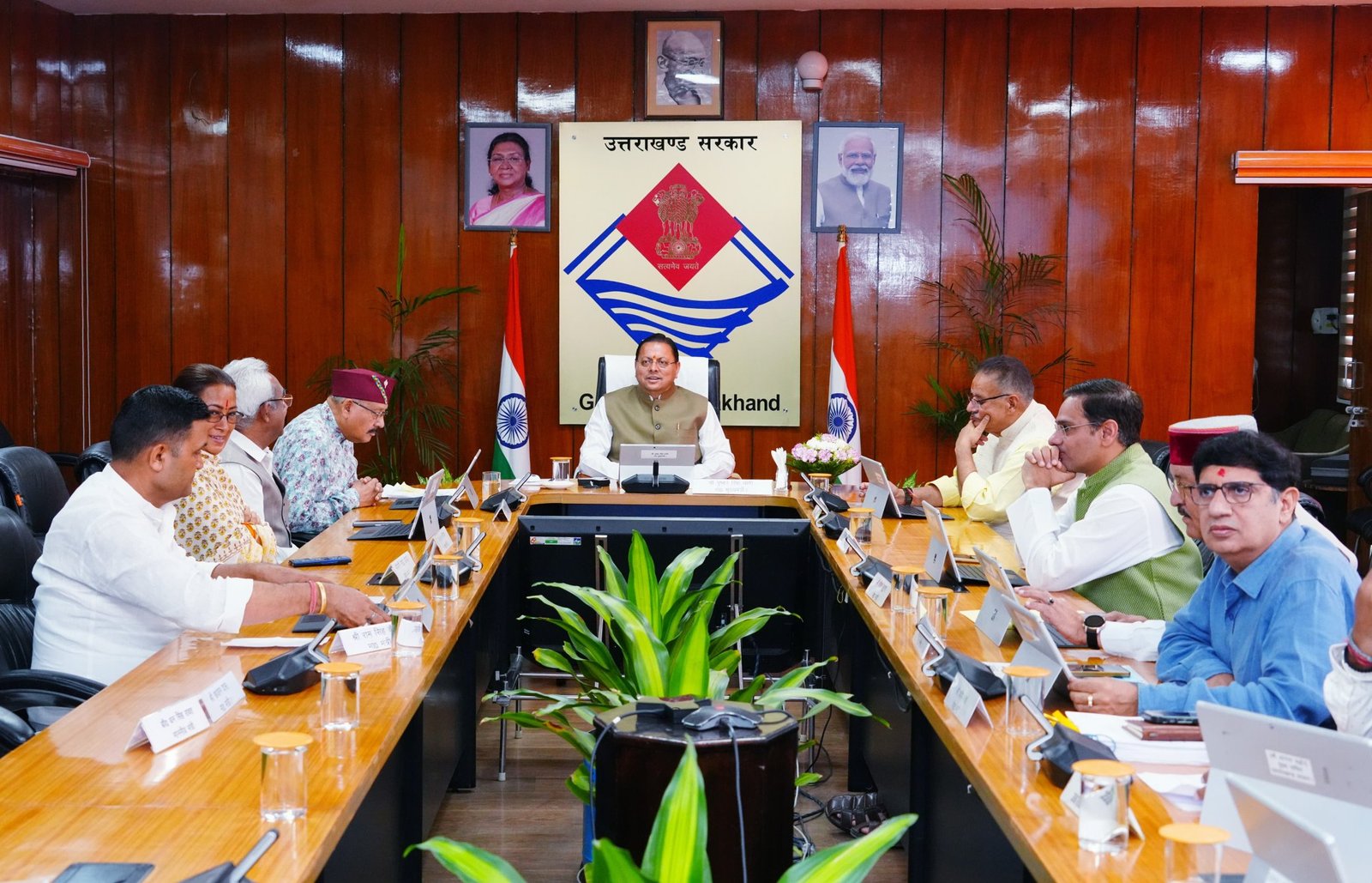 सरकार ने कैबिनेट मीटिंग में उपनल कर्मियों के लिए लिया ये बड़ा फैसला, जानिए