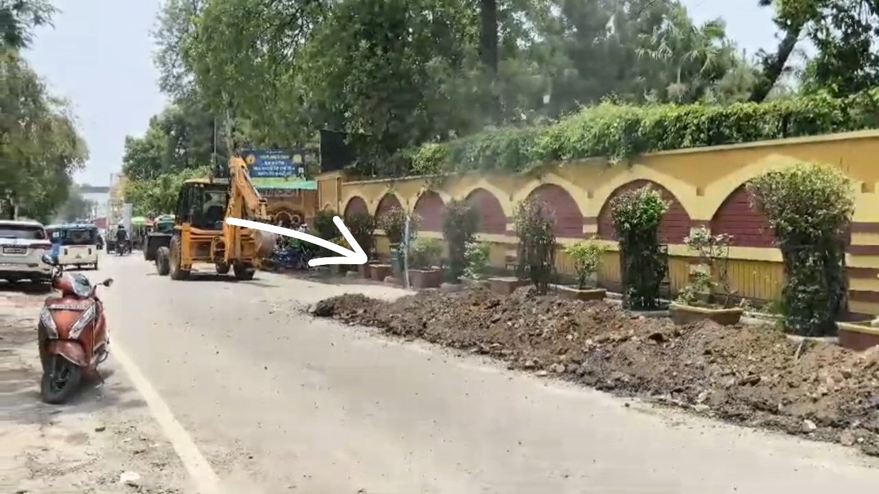 पीएनजी गैस की अंडरग्राउंड लाइन टूटी, गैस रिसाव से अफरा-तफरी