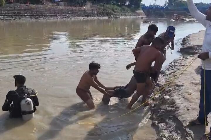 कांवड़ मेले में बड़ा हादसा, चंडीगढ़ के 4 कांवड़ियों की डूबकर मौत, शव बरामद