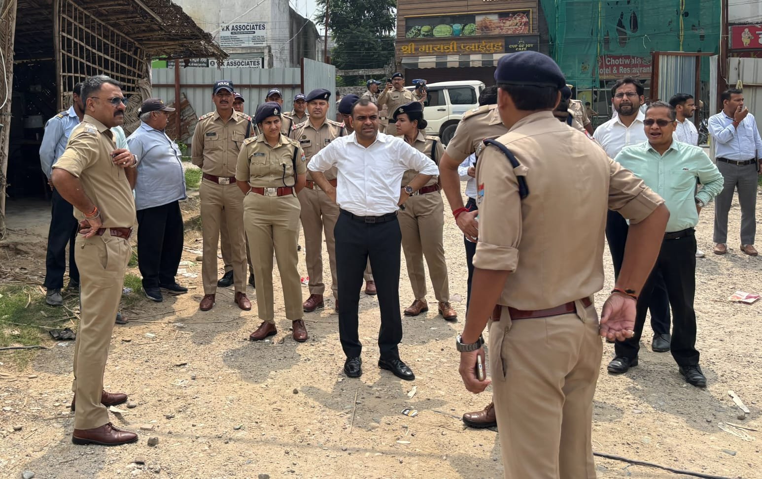 कांवड़ मेले की तैयारी के लिए प्रशासन सक्रिय, डीएम-एसएसपी ने किया स्थलीय निरीक्षण