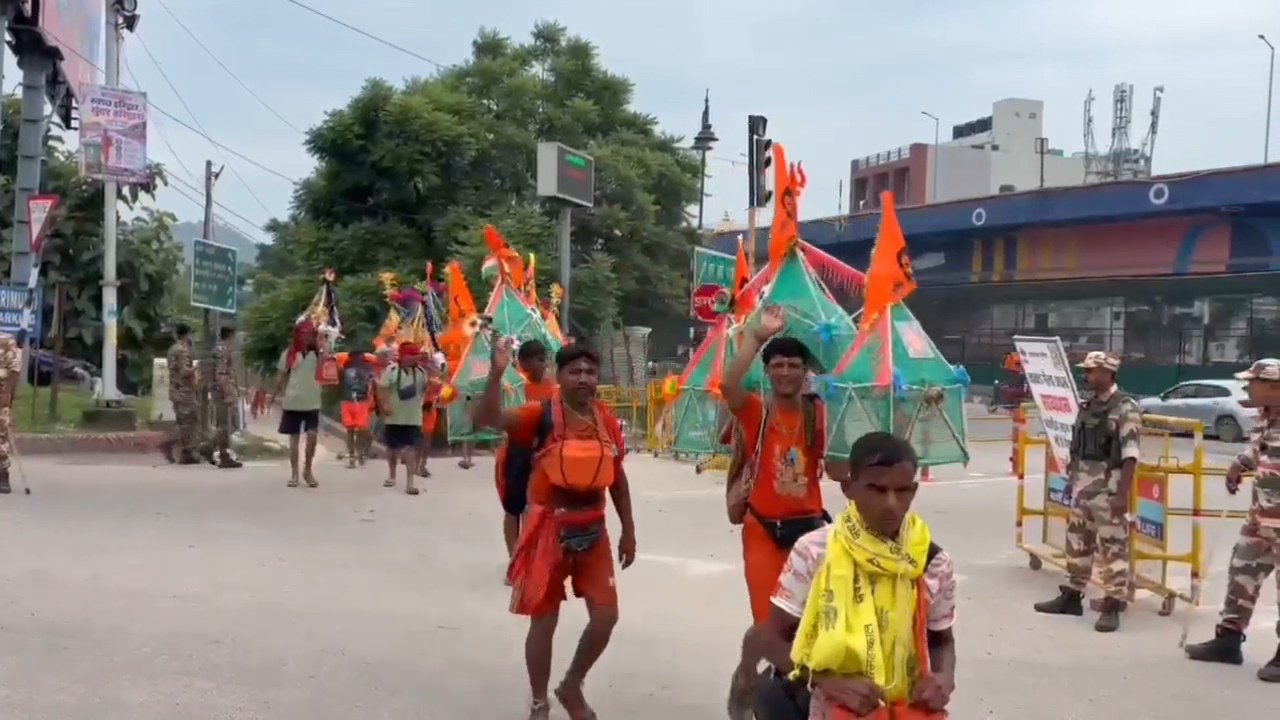 सावन की शुरुआत के साथ कांवड़ मेले का विधिवत आगाज, स्कूलों की छुट्टियां घोषित
