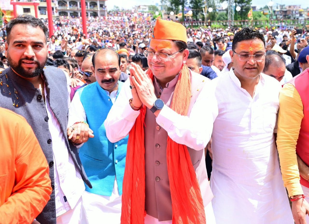 देवीधुरा बग्वाल मेले में पहुंचे मुख्यमंत्री, माँ वाराही के दर्शन कर की प्रदेश की समृद्धि की कामना