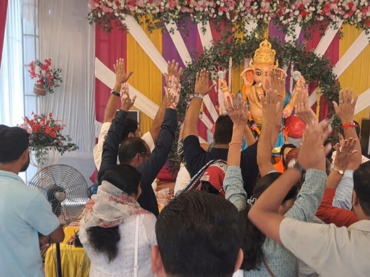 गणपति महोत्सव की धूम, धर्मनगरी हरिद्वार में सजे कई पंडाल