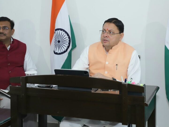 चारधाम यात्रा: मुख्यमंत्री का सख्त रुख—हेली टिकटों की कालाबाजारी पर होगी कार्रवाई, स्वास्थ्य और यातायात व्यवस्था दुरुस्त करने के निर्देश