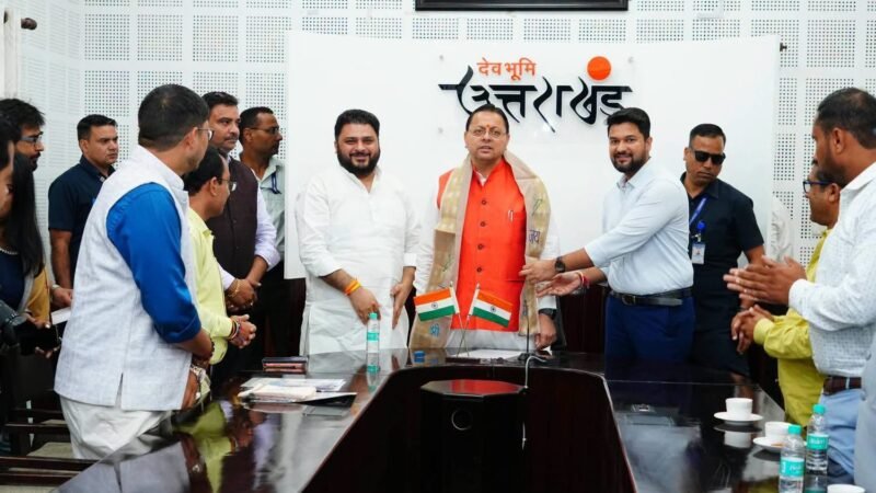 मुख्यमंत्री ने ‘सेवा यात्रा’ के युवाओं को किया फ्लैग ऑफ, कहा- अंतर-राज्यीय भ्रमण से बढ़ेगा सांस्कृतिक आदान-प्रदान