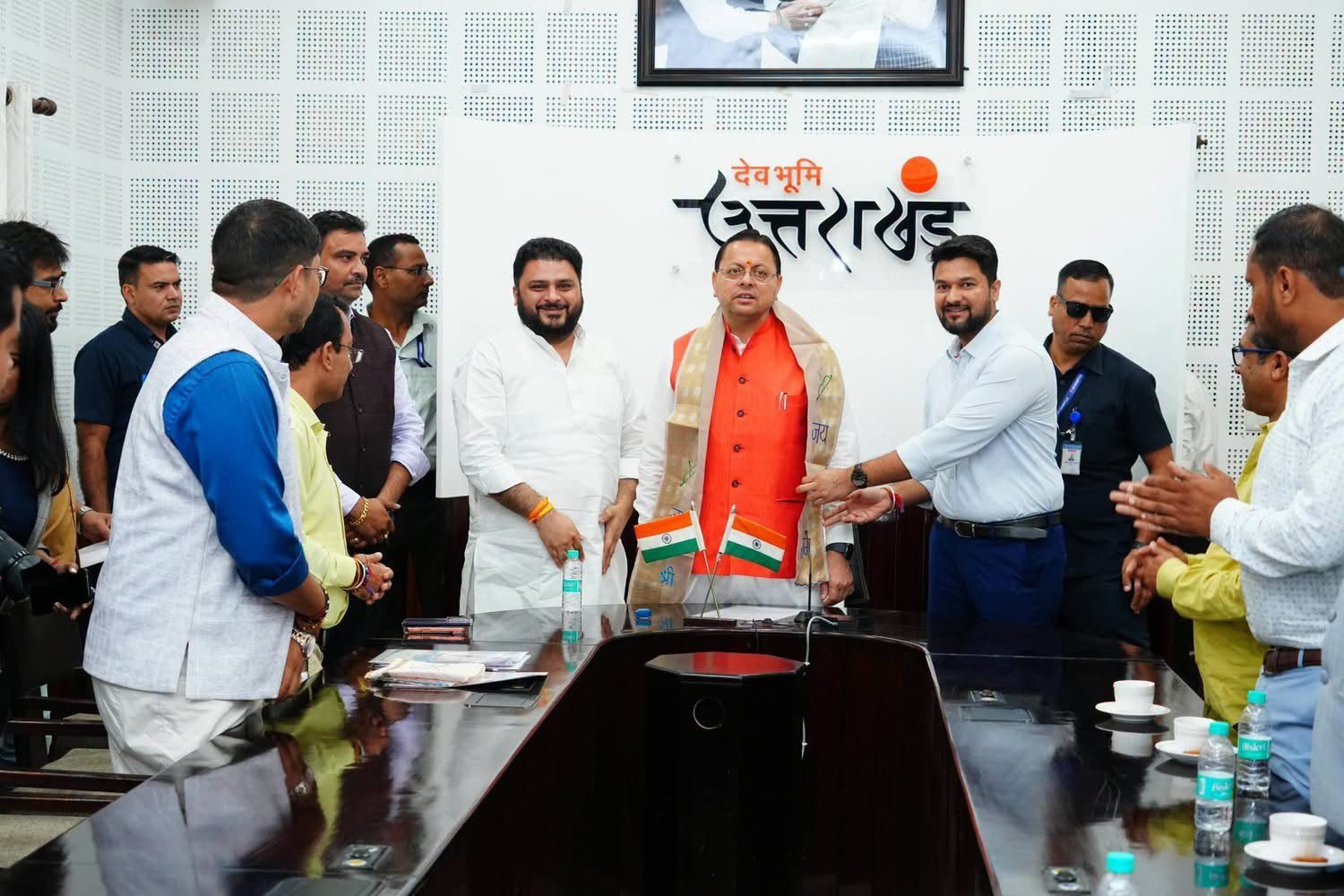 मुख्यमंत्री ने ‘सेवा यात्रा’ के युवाओं को किया फ्लैग ऑफ, कहा- अंतर-राज्यीय भ्रमण से बढ़ेगा सांस्कृतिक आदान-प्रदान