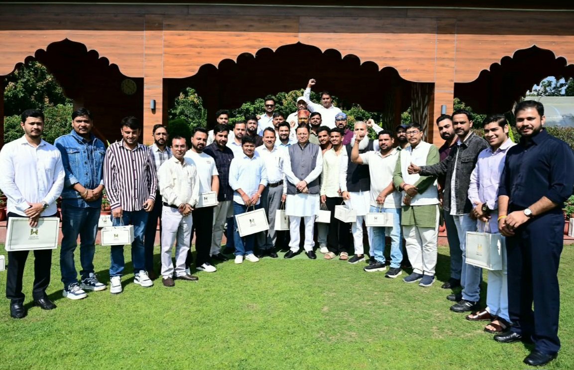 मुख्यमंत्री से मिले हरियाणा के युवा, देवभूमि में कनेक्टिविटी और पर्यटन विकास की सराहना की